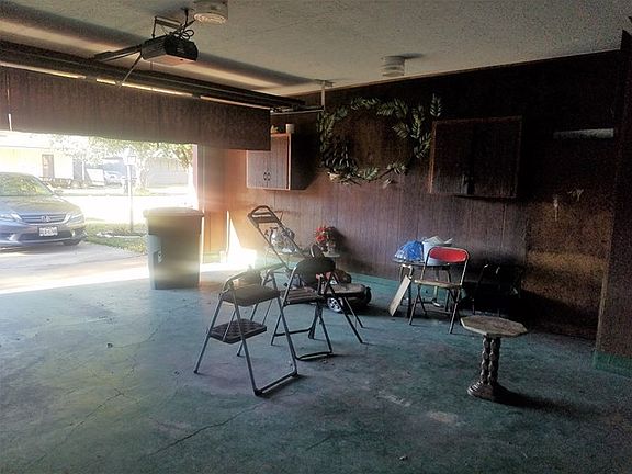 5th image of 5042 Lakeshore Dr