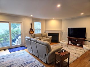 75 Dorothy Rd, Arlington, MA 02474