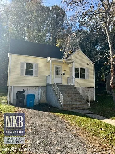 2742 Lansing Dr SW Photo 1