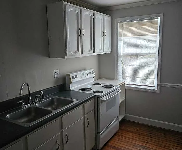 742 Charles Allen Dr NE #1 — Photo 5