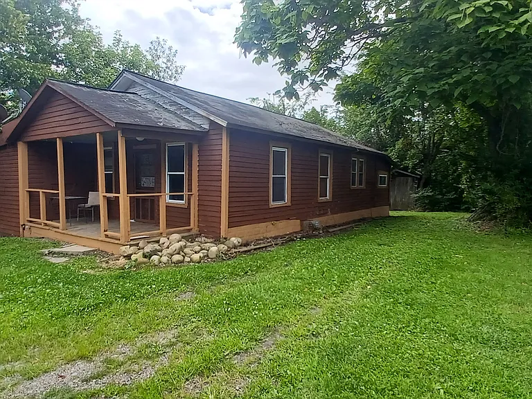1202 Gatewood Rd — Photo 4