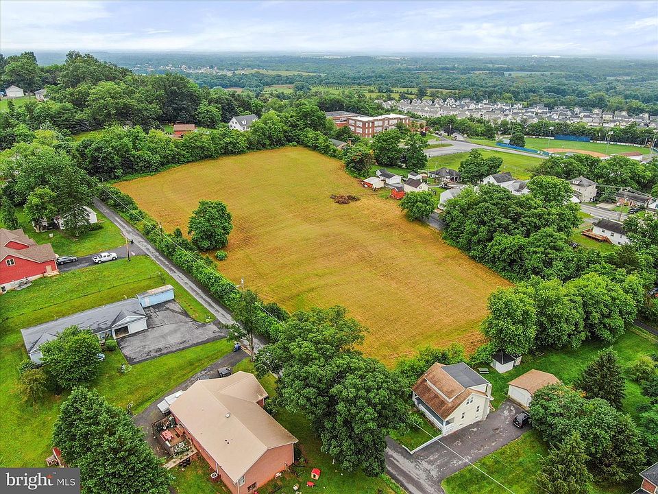 1st image of Potato Hill St