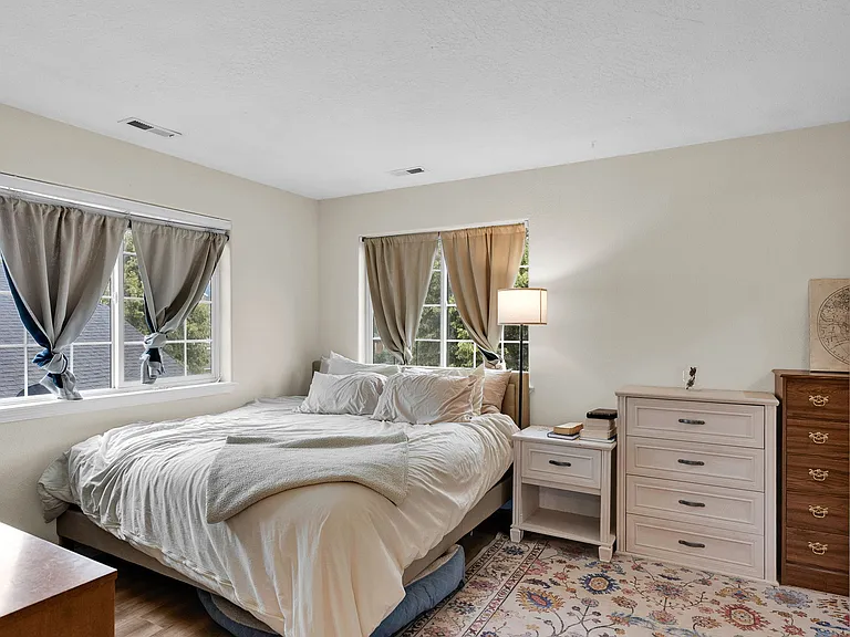 1317 N Forsythia Cir — Photo 5