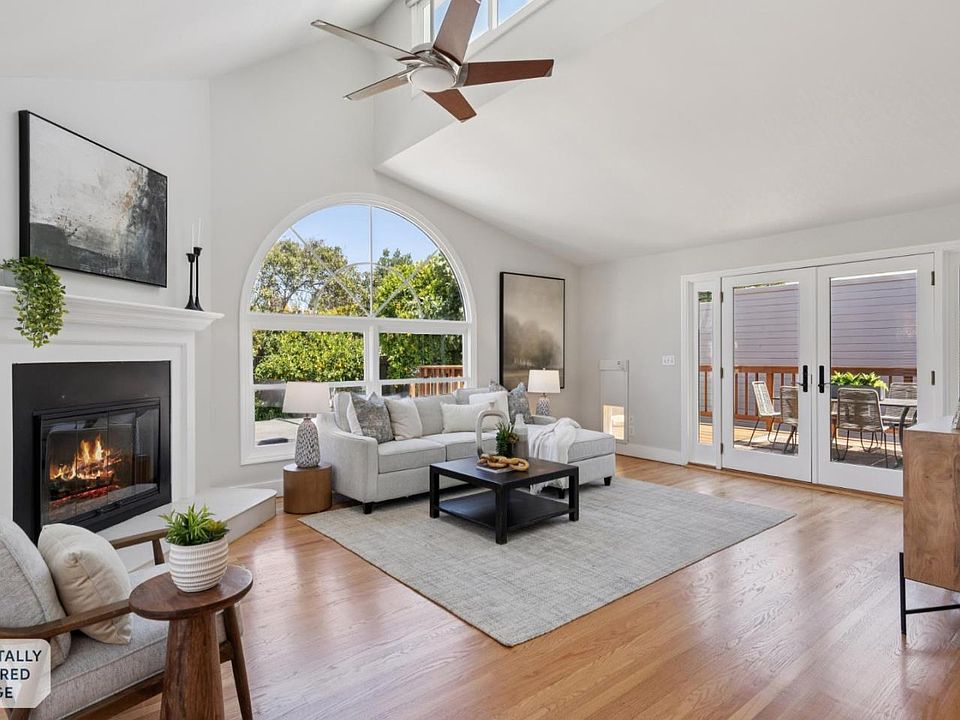 1st image of 220 Channing Rd
