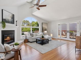 220 Channing Rd, Burlingame, CA 94010