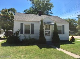 2538 McCracken St, Muskegon, MI 49441