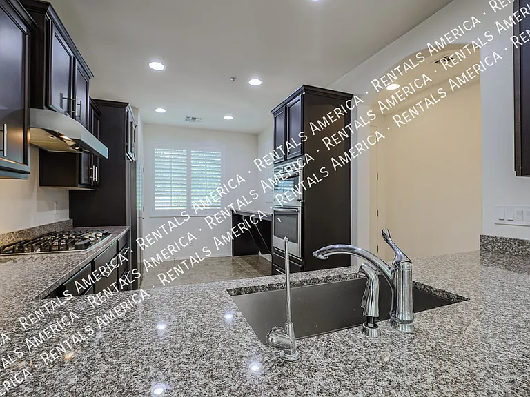 3457 E Mia Ln — Photo 8