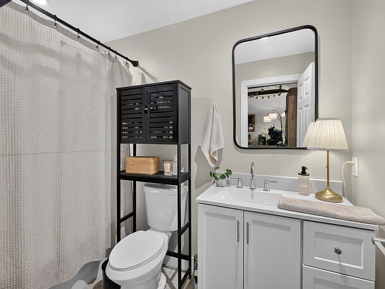 317 E I St #1/2 — Photo 4