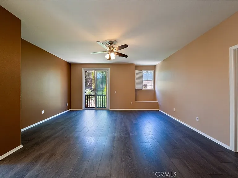 3513 W Hughes Ln — Photo 22