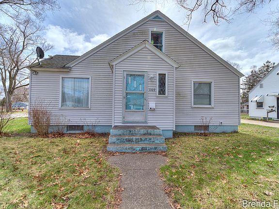 5th image of 1109 Francis Ave
