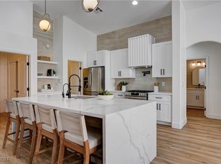 3996 Genoa Dr, Las Vegas, NV 89141