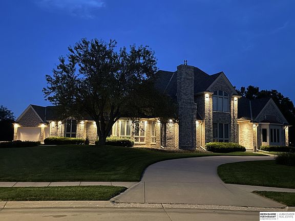 3rd image of 2227 S 189th Cir