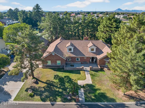 2306 N HALL Circle, Mesa, AZ 85203