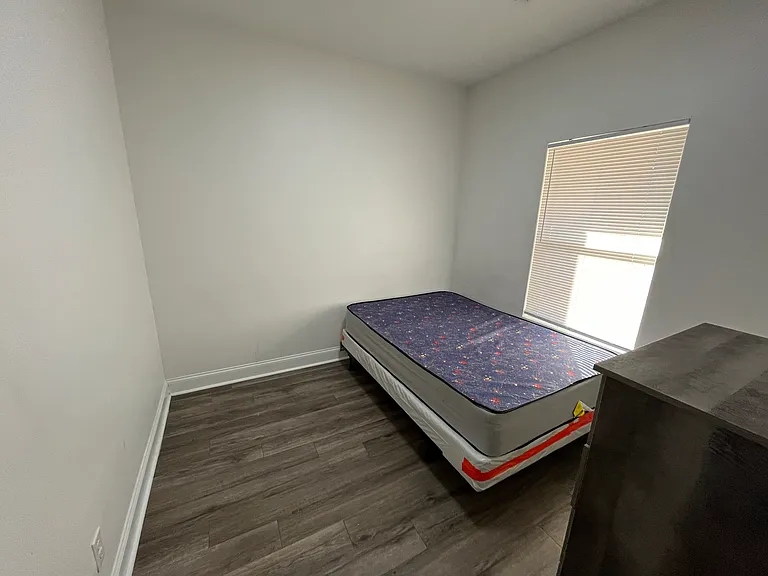 702 Carmen Ave #A-2 — Photo 2