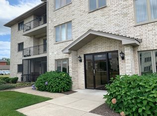 6650 183rd St APT 1D, Tinley Park, IL