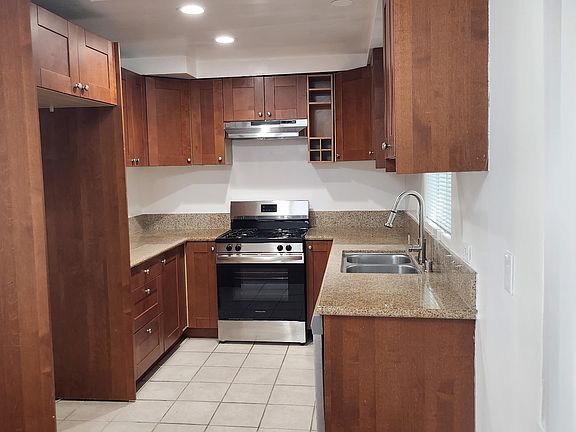 3rd image of 10949 Fruitland Dr Unit 3