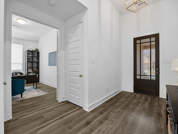 3rd image of 9420 Surveyor Rd