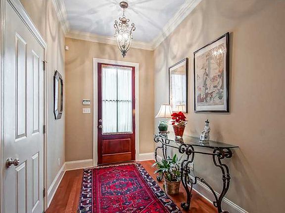 2nd image of 257 Metairie Heights Ave