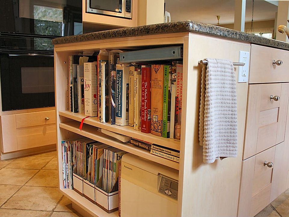 Built In Book Shelves