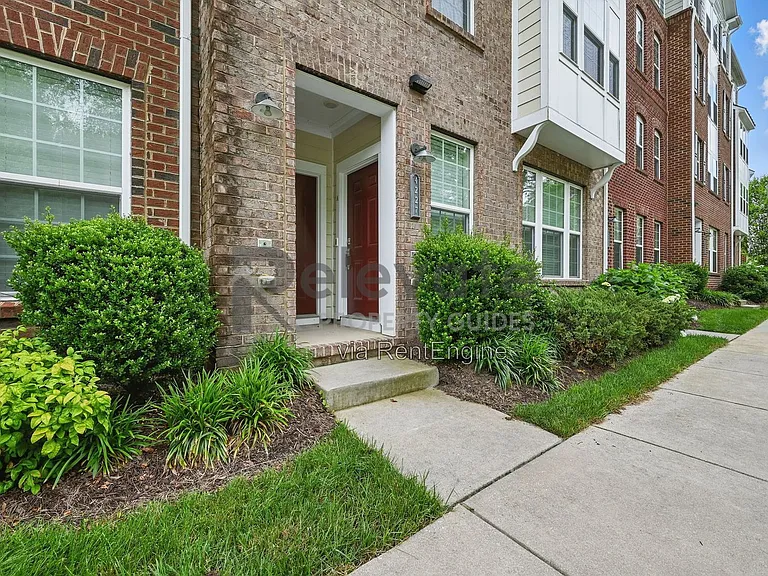 4227 Saunders Tavern Trl #B — Photo 1