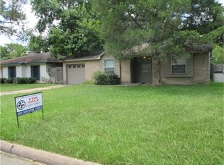 17007 Tibet Rd, Friendswood, TX 77546