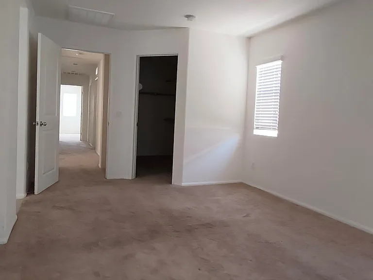 7090 Estrella Ct — Photo 16