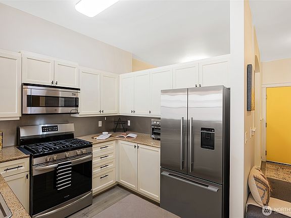 5th image of 530 4th Avenue W #405