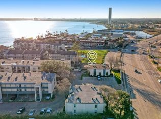 4001 Nasa Road 1 Pkwy #223, Seabrook, TX 77586