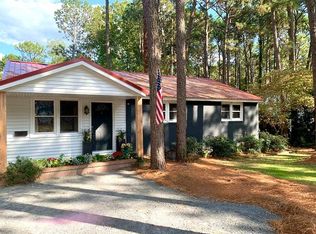 349 Crestview Rd, Southern Pines, NC 28387
