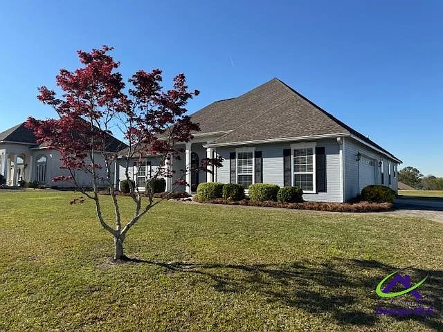 217 Waterford Dr — Photo 3
