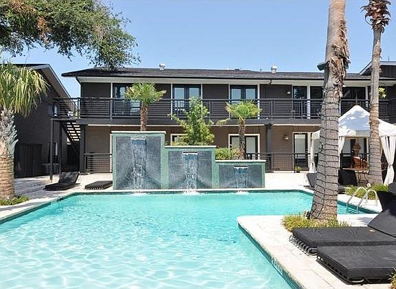 3rd image of 10213 Regal Oaks Dr APT 217