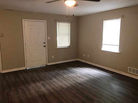 Living room_08262022