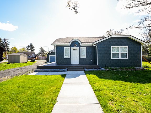 2nd image of 305 Yelm Ave W