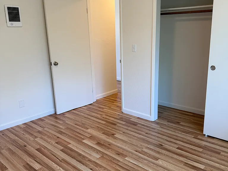 242 Curtner Ave #F — Photo 24