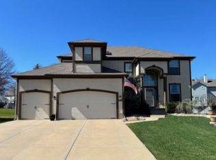 15610 Linden Ln, Overland Park, KS 66223