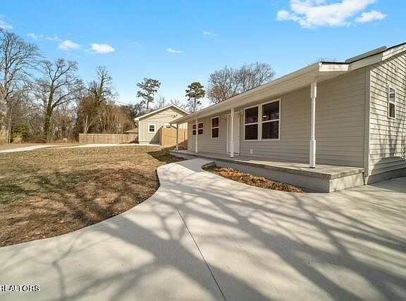 5th image of 3308 Gillenwater Dr