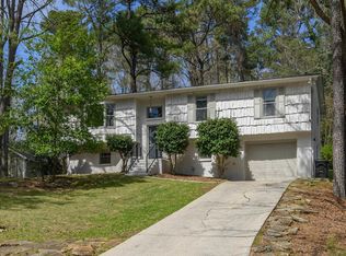 2416 Wine Ridge Dr, Birmingham, AL 35244