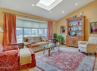 50 Fair Ln, Jericho, NY