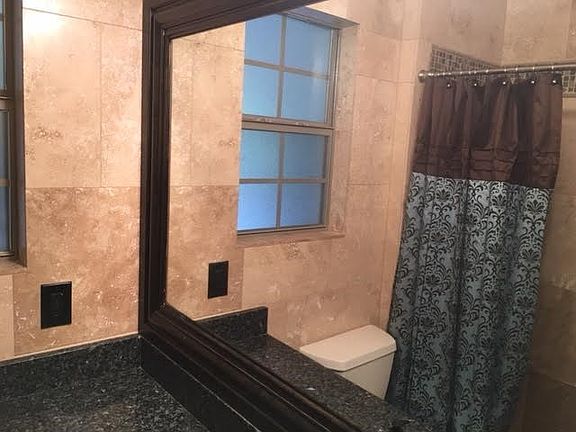 5th image of 815 Odell St