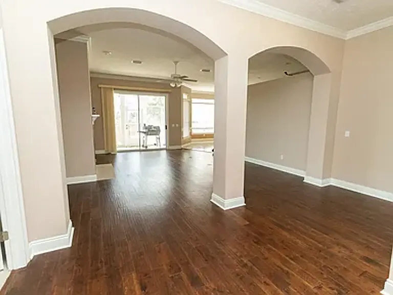 1517 Inverness Rd — Photo 3