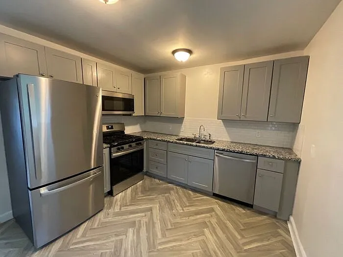 3011 Horse Shoe Dr — Photo 6