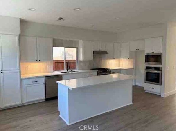 8550 Rolling Hills Dr, Corona, CA 92883
