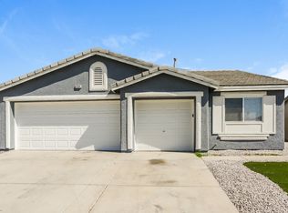 2204 Fountain Valley Way, North Las Vegas, NV 89031