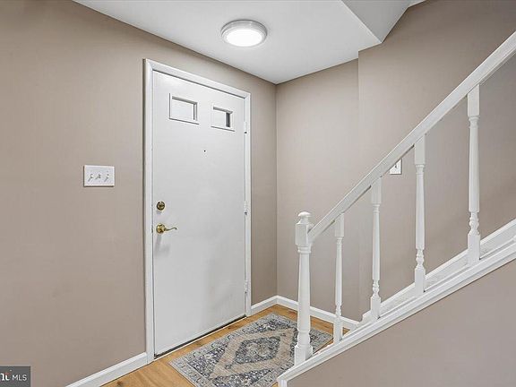 2nd image of 18607 Sandpiper Ln