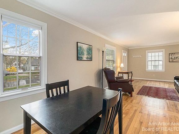 4th image of 614 Wilton Ct
