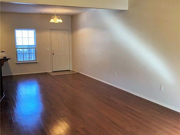 3rd image of 3600 SW Deerfield Blvd