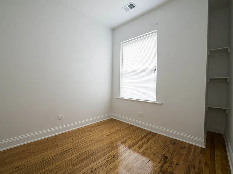3600 W Franklin — Photo 7