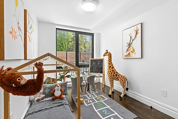 Rented by Compass | media 6