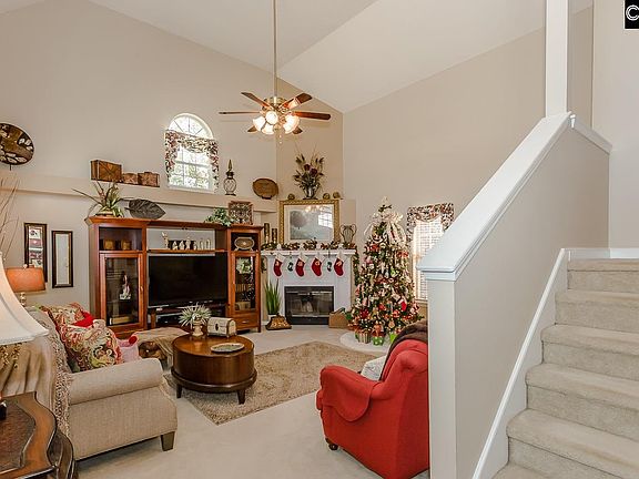 5th image of 5 Highland Creek Ct