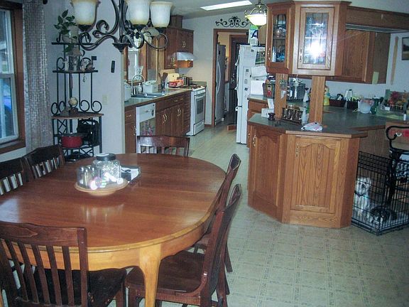4th image of 4964 Old C Road